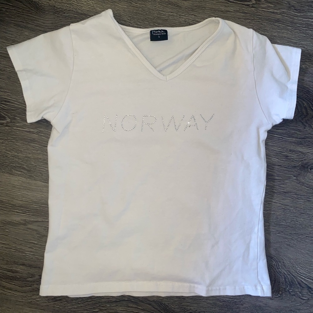 Sparkly Norway tee